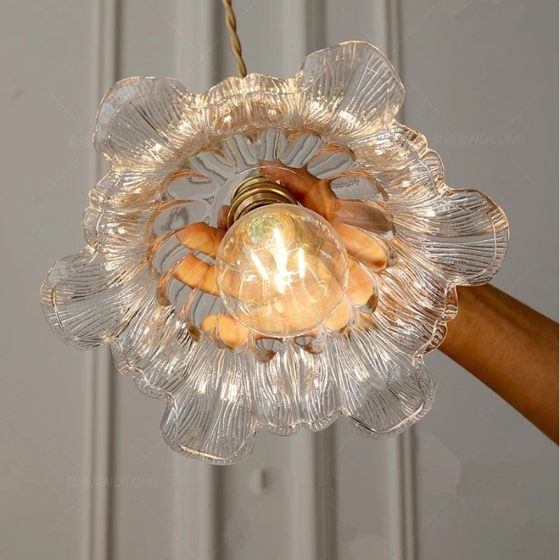 Suspension Florale en Verre Ambré – NU.CASSA