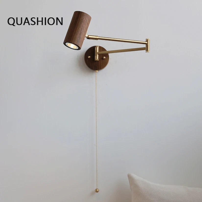 Applique Liseuse Articulée en Bois & Laiton – NU.CASSA